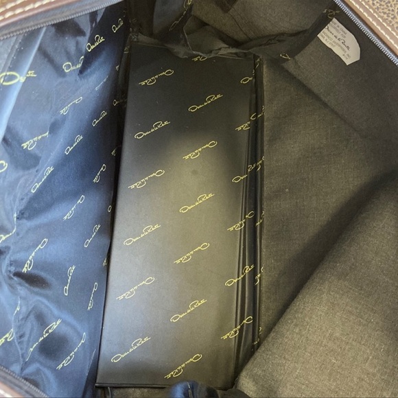 Vintage Oscar De La Renta | Faux Leather Pebbled Luggage Travel Bag - Picture 14 of 16